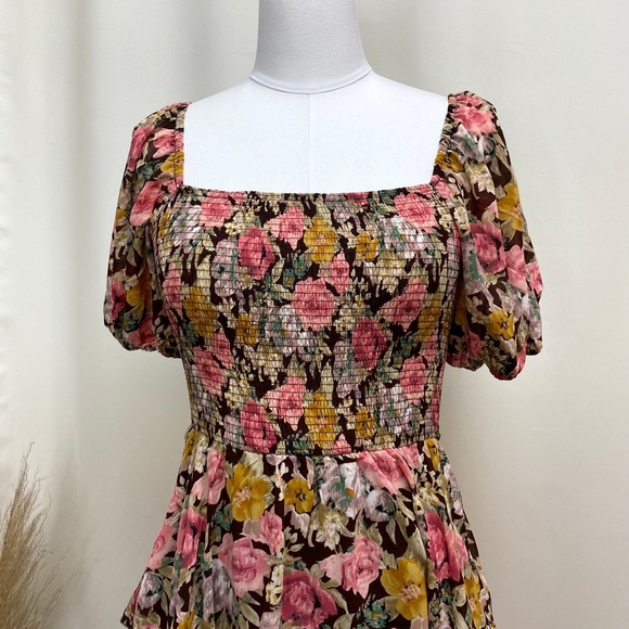 Stunning tiered floral princess dress! To die for! - Picture 2 of 4